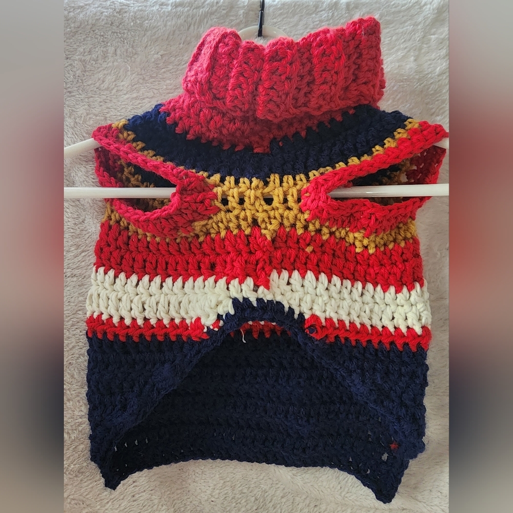 Dog Sweater, Medium Red Stripe Crochet Dog Sweater - Picture 2 of 5